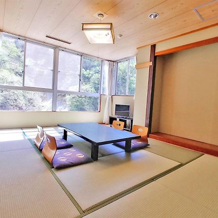Itoen Hotel Oze Oigami Sanrakuso Numata  Esterno foto